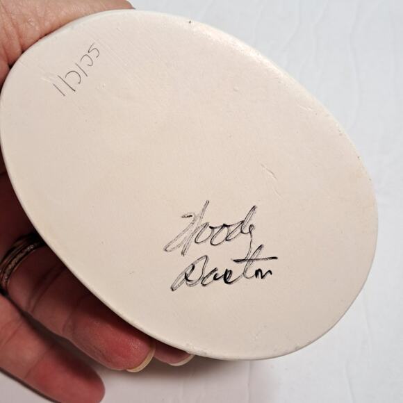 Vintage 1981 Sebastian Miniature Figurine 390 The First Kite signed Woody Baston - Picture 7 of 7